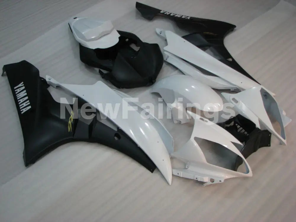 White Matte Black Factory Style - YZF-R6 06-07 Fairing Kit